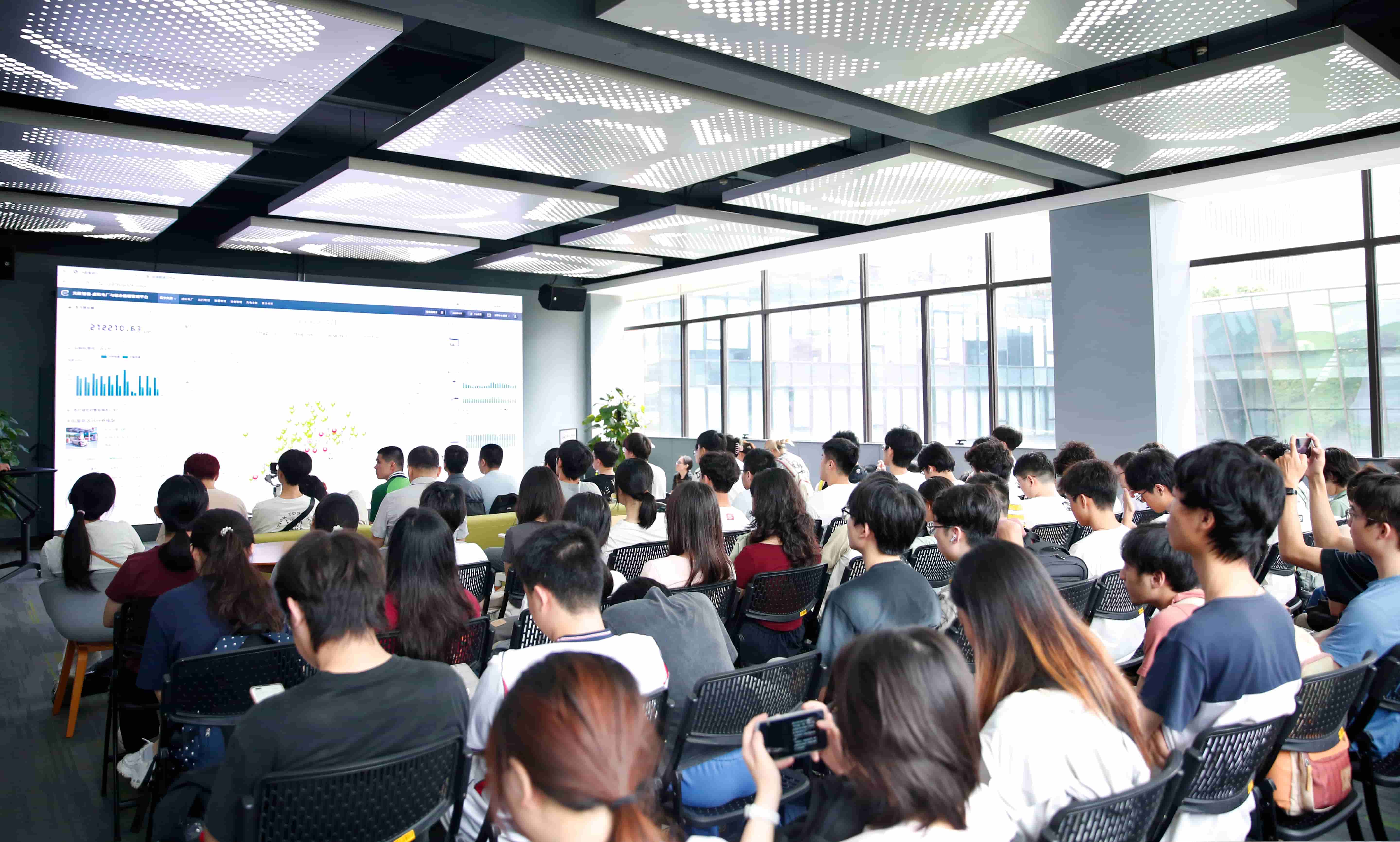 深化校企协同创新，赋能新型电力系统建设丨华南理工大学师生走进mg不朽情缘官网电气开展产学研交流活动